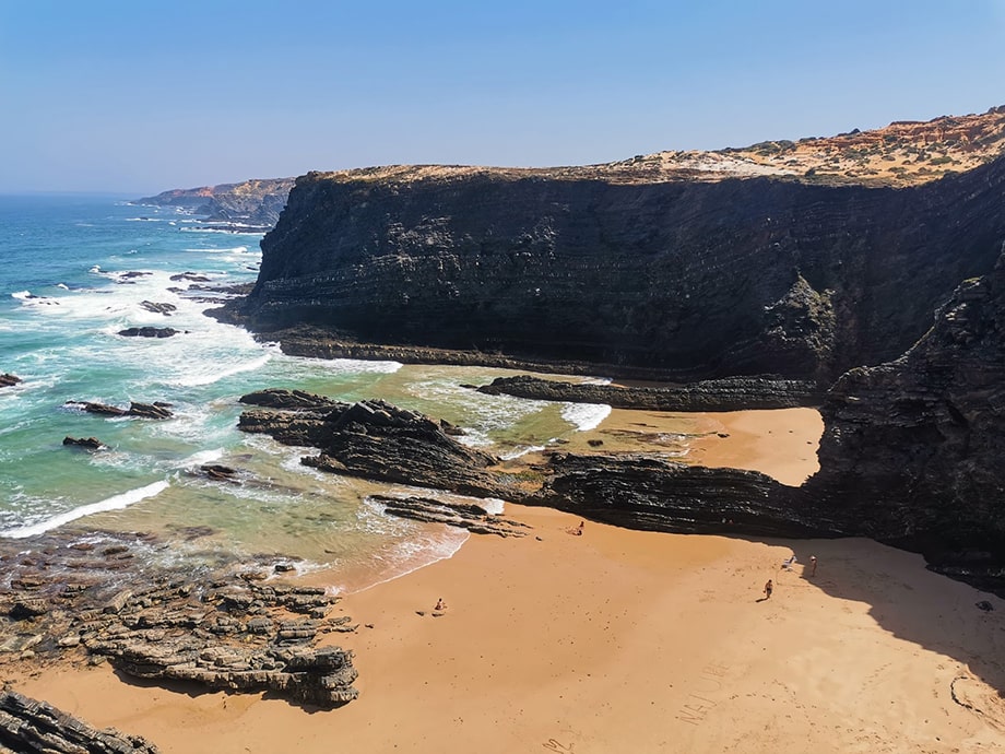 Praia do Cavaleiro, Cavaleiro